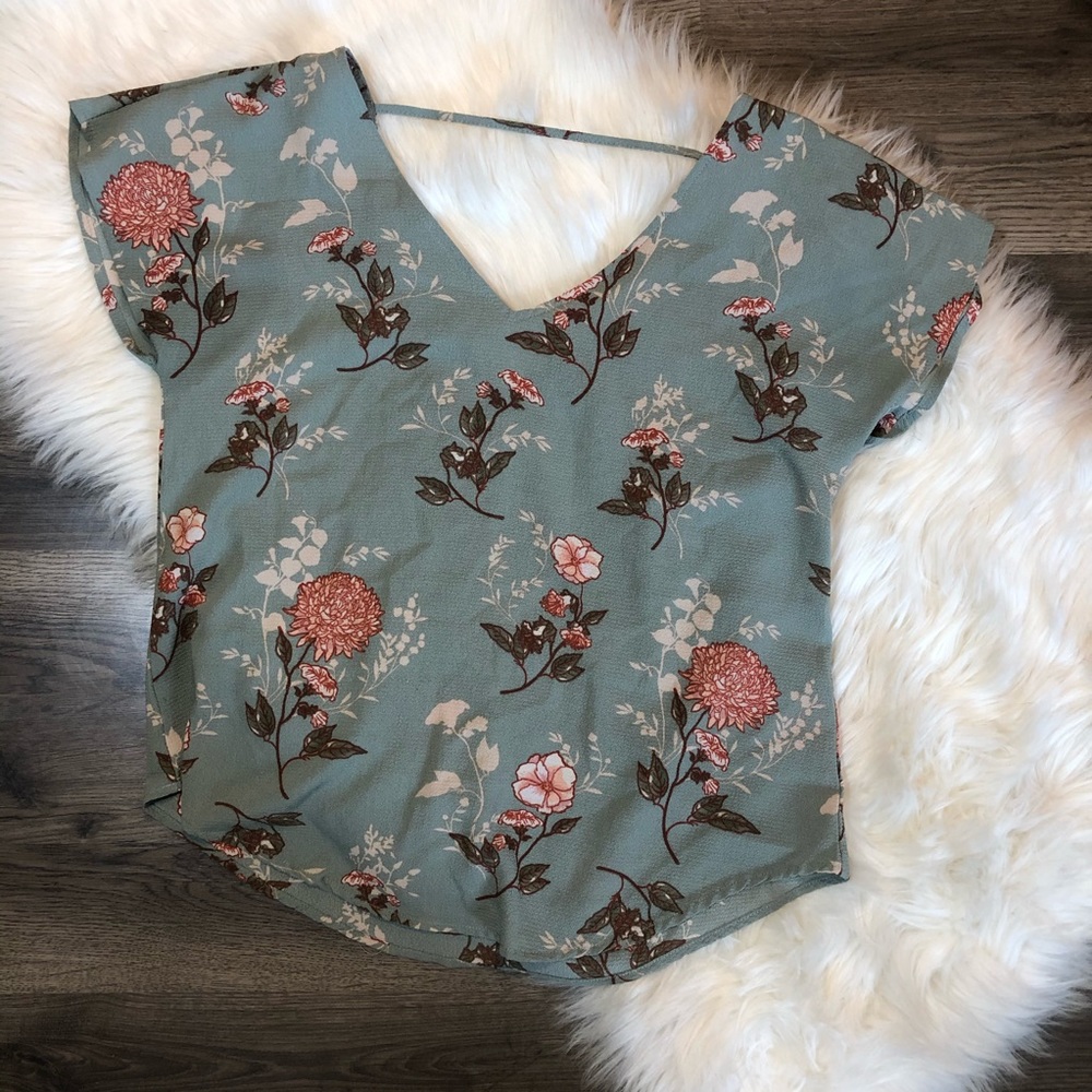 Floral top